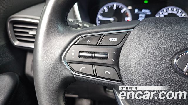 Hyundai Santafe 2019 — photo 27