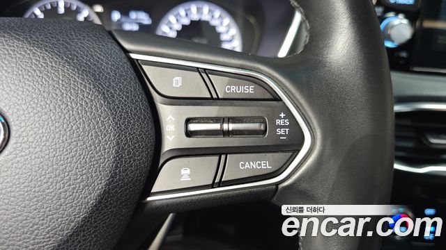 Hyundai Santafe 2019 — photo 28