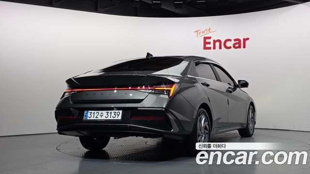 Hyundai AVANTE 2024 — photo 2