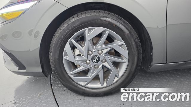 Hyundai AVANTE 2024 — photo 5