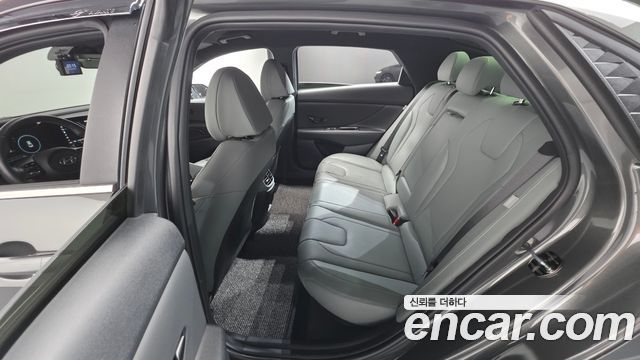 Hyundai AVANTE 2024 — photo 17