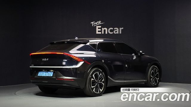 Kia EV6 2022 — photo 2