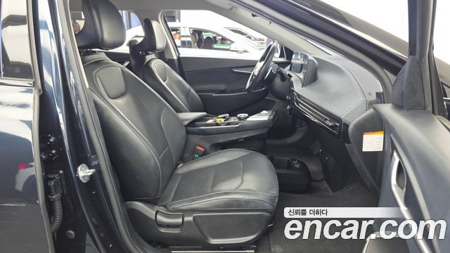 Kia EV6 2022 — photo 17