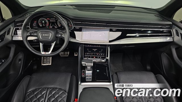 Audi Q7 2022 — photo 10