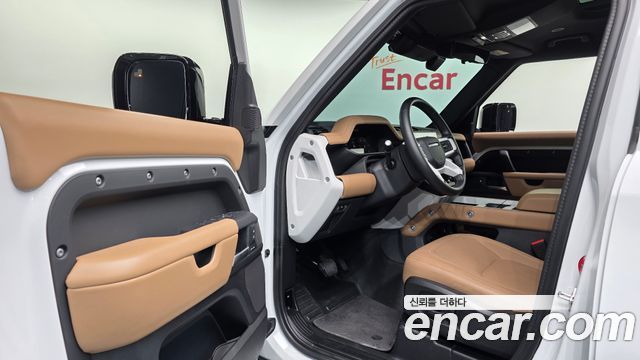 Land Rover Defender 2025 — photo 10