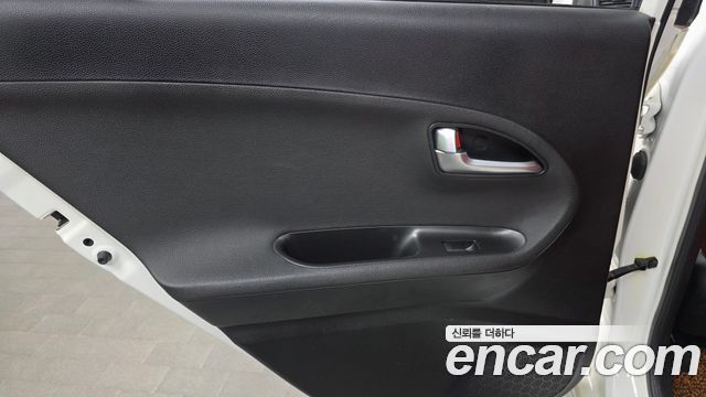 Kia morning 2012 — photo 15