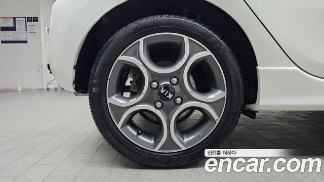 Kia morning 2012 — photo 27
