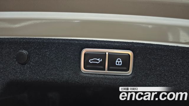 Hyundai Grandeur 2023 — photo 25