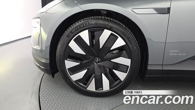 Polestar Polestar 4 2025 — photo 5