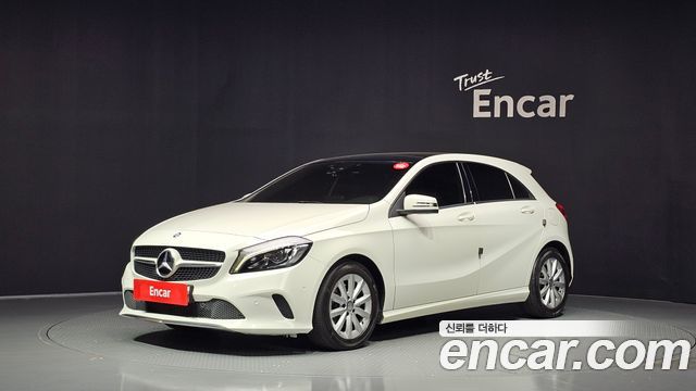 Mercedes-Benz A-Class 2017 — photo 1