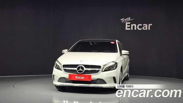 Mercedes-Benz A-Class 2017 — photo 3