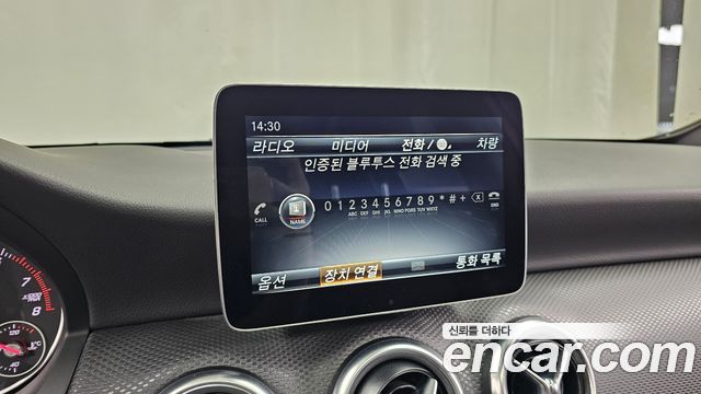 Mercedes-Benz A-Class 2017 — photo 19