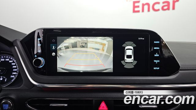 Hyundai Sonata 2023 — photo 15