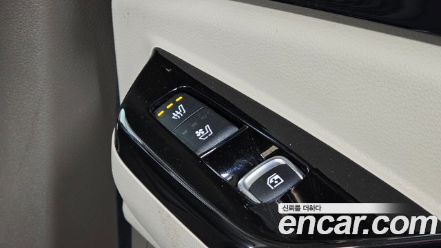 Kia Canival 2021 — photo 19