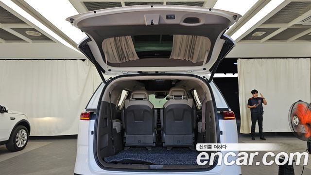 Kia Canival 2021 — photo 20