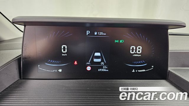 Hyundai Staria 2022 — photo 8