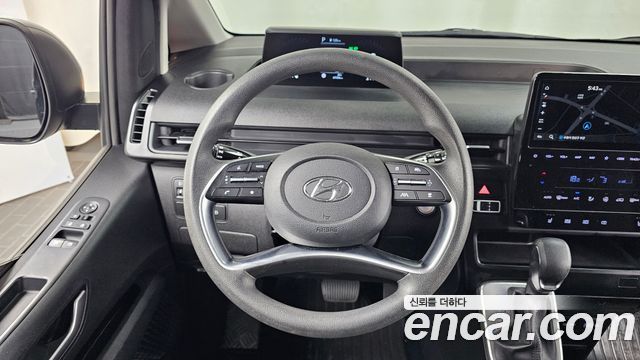 Hyundai Staria 2022 — photo 13