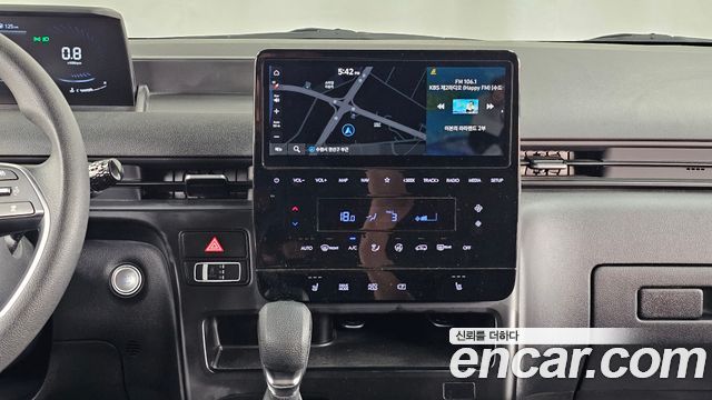Hyundai Staria 2022 — photo 14