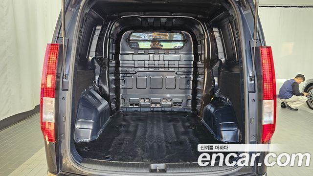Hyundai Staria 2022 — photo 20