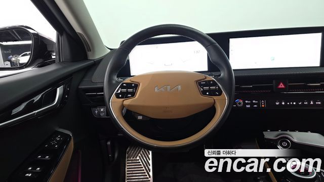 Kia EV6 2023 — photo 18