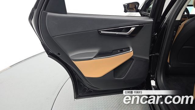 Kia EV6 2023 — photo 15