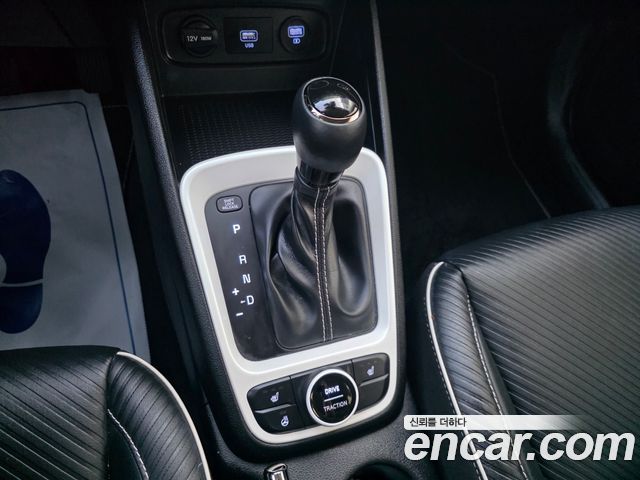 Hyundai Venue 2020 — photo 10