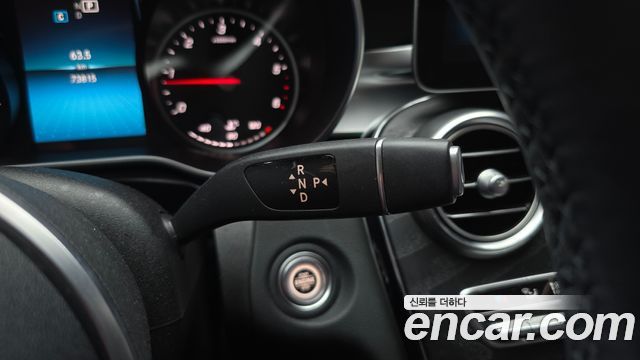 Mercedes-Benz C-Class 2019 — photo 12
