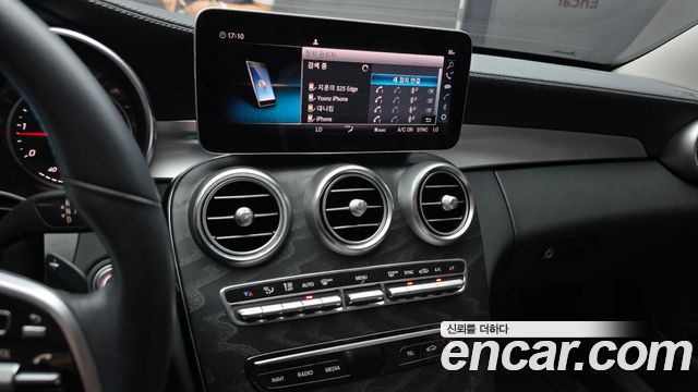 Mercedes-Benz C-Class 2019 — photo 21