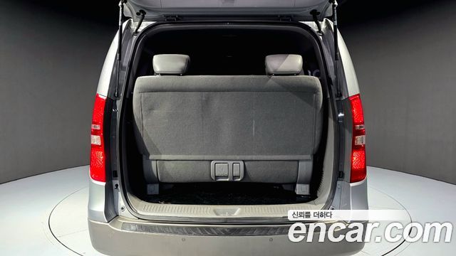 Hyundai Starex 2017 — photo 20