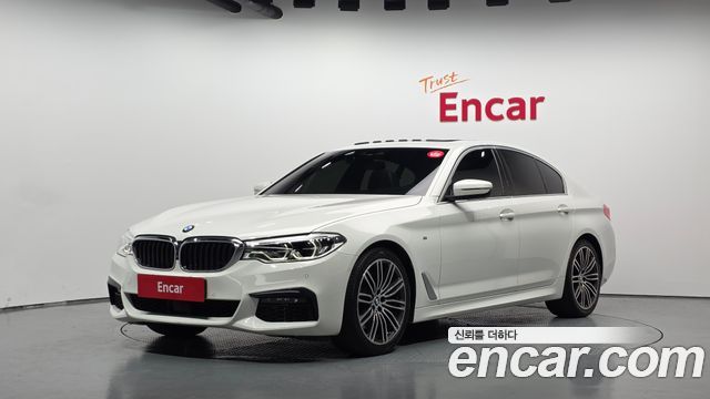 BMW 5-Series 2019 — photo 1