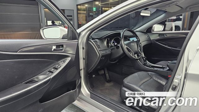 Hyundai Sonata 2012 — photo 10
