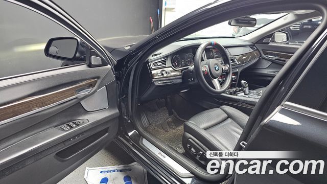 BMW 7-Series 2014 — photo 13