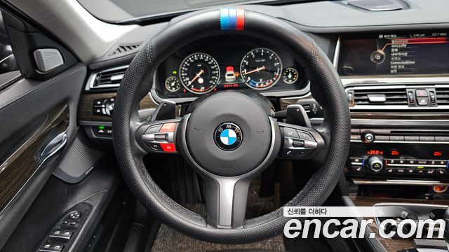 BMW 7-Series 2014 — photo 18