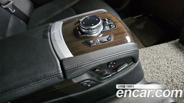 BMW 7-Series 2014 — photo 23