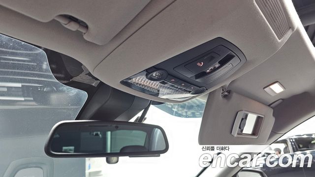 BMW 7-Series 2014 — photo 28