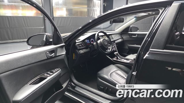 Kia K5 2016 — photo 13