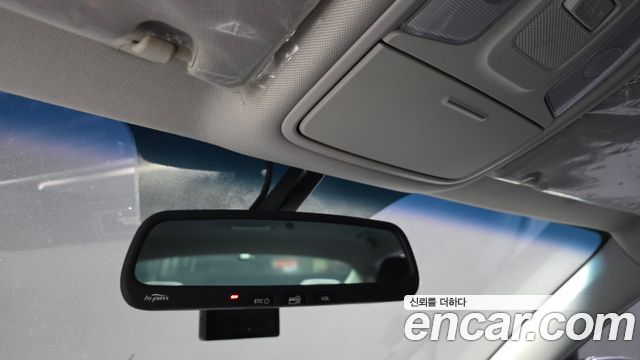 Kia K5 2016 — photo 22