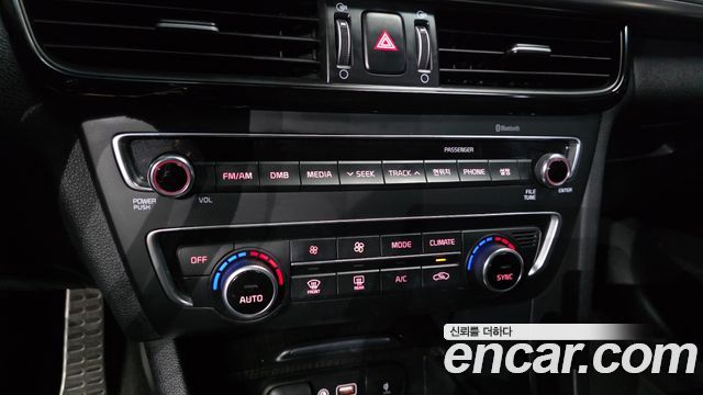 Kia K5 2016 — photo 23