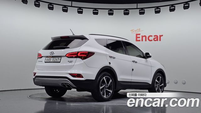 Hyundai Santafe 2016 — photo 2