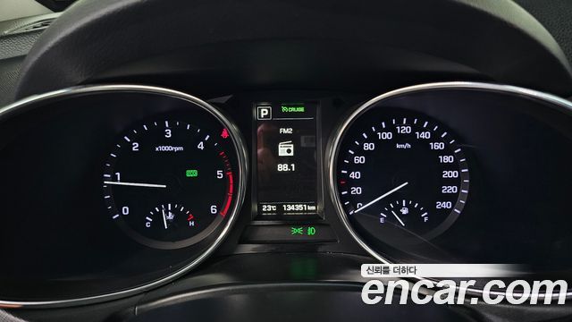 Hyundai Santafe 2016 — photo 11