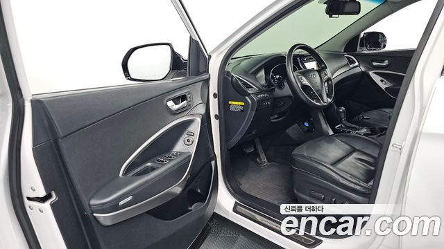 Hyundai Santafe 2016 — photo 13