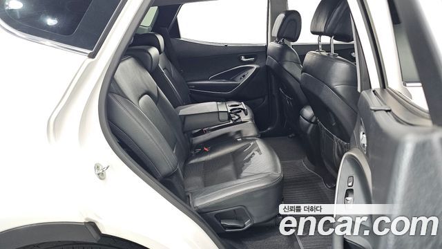 Hyundai Santafe 2016 — photo 24