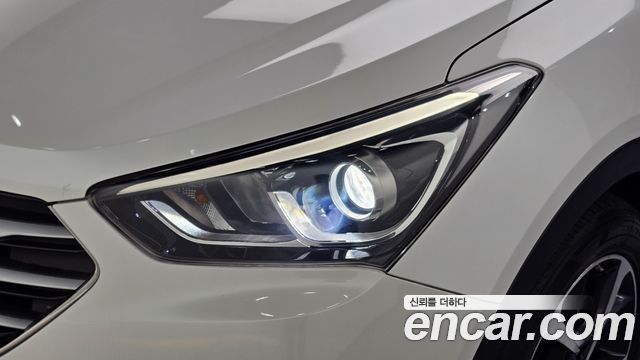 Hyundai Santafe 2016 — photo 8
