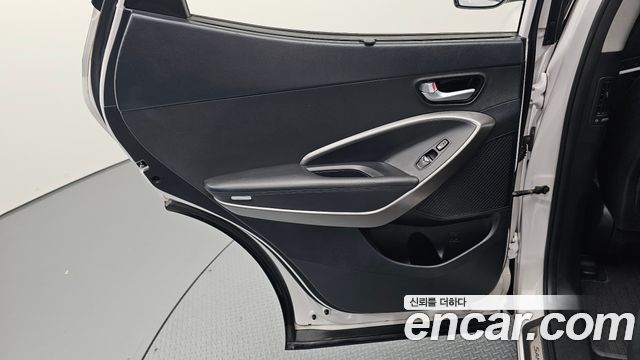 Hyundai Santafe 2016 — photo 15