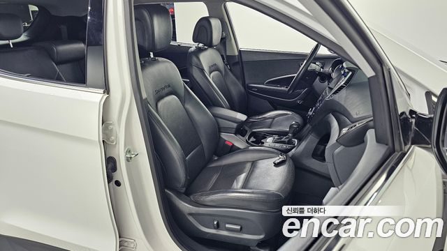 Hyundai Santafe 2016 — photo 16