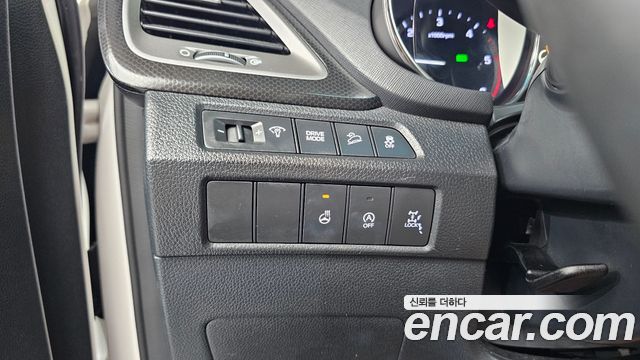 Hyundai Santafe 2016 — photo 27