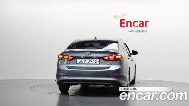 Hyundai AVANTE 2016 — photo 4