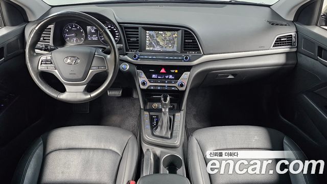 Hyundai AVANTE 2016 — photo 7