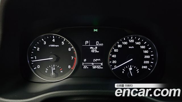 Hyundai AVANTE 2016 — photo 8