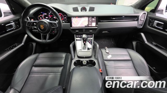 Porsche Cayenne 2021 — photo 10